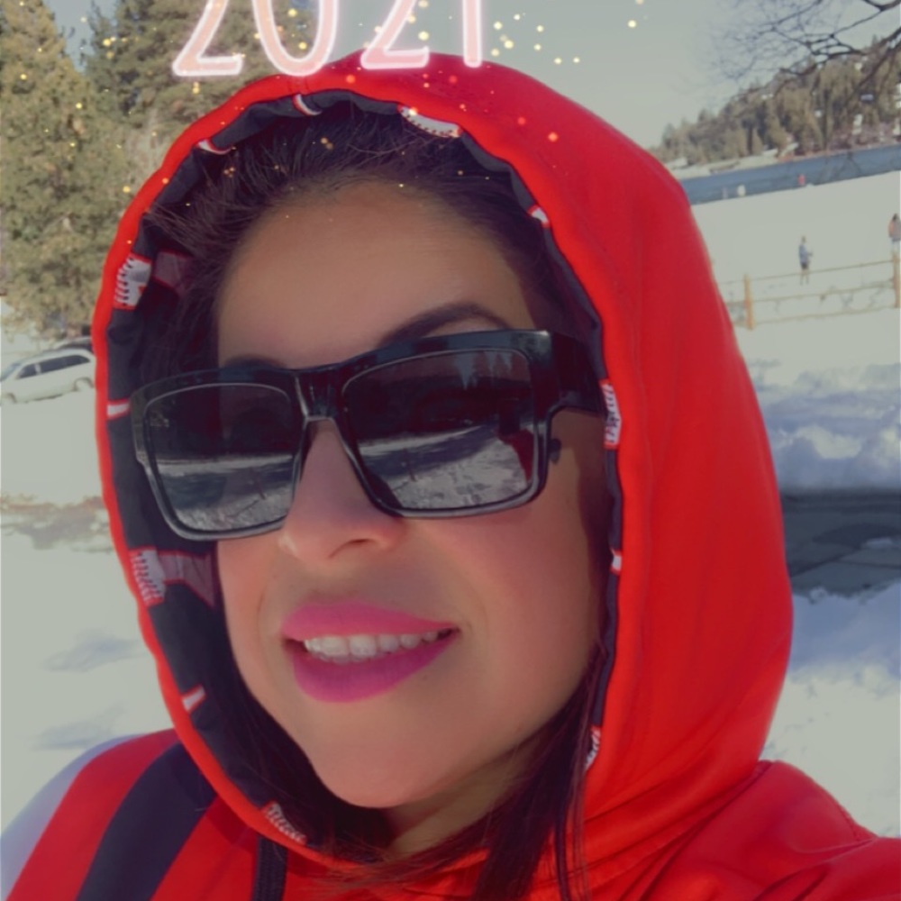 Meet your Posher, Nicole